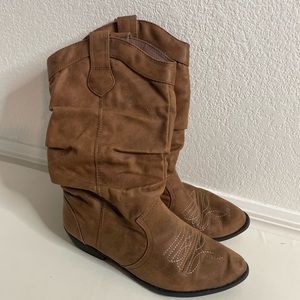 Cowgirl Boots Brown size 6